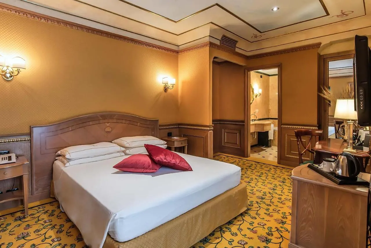 River Palace Hotel Rome 4*,